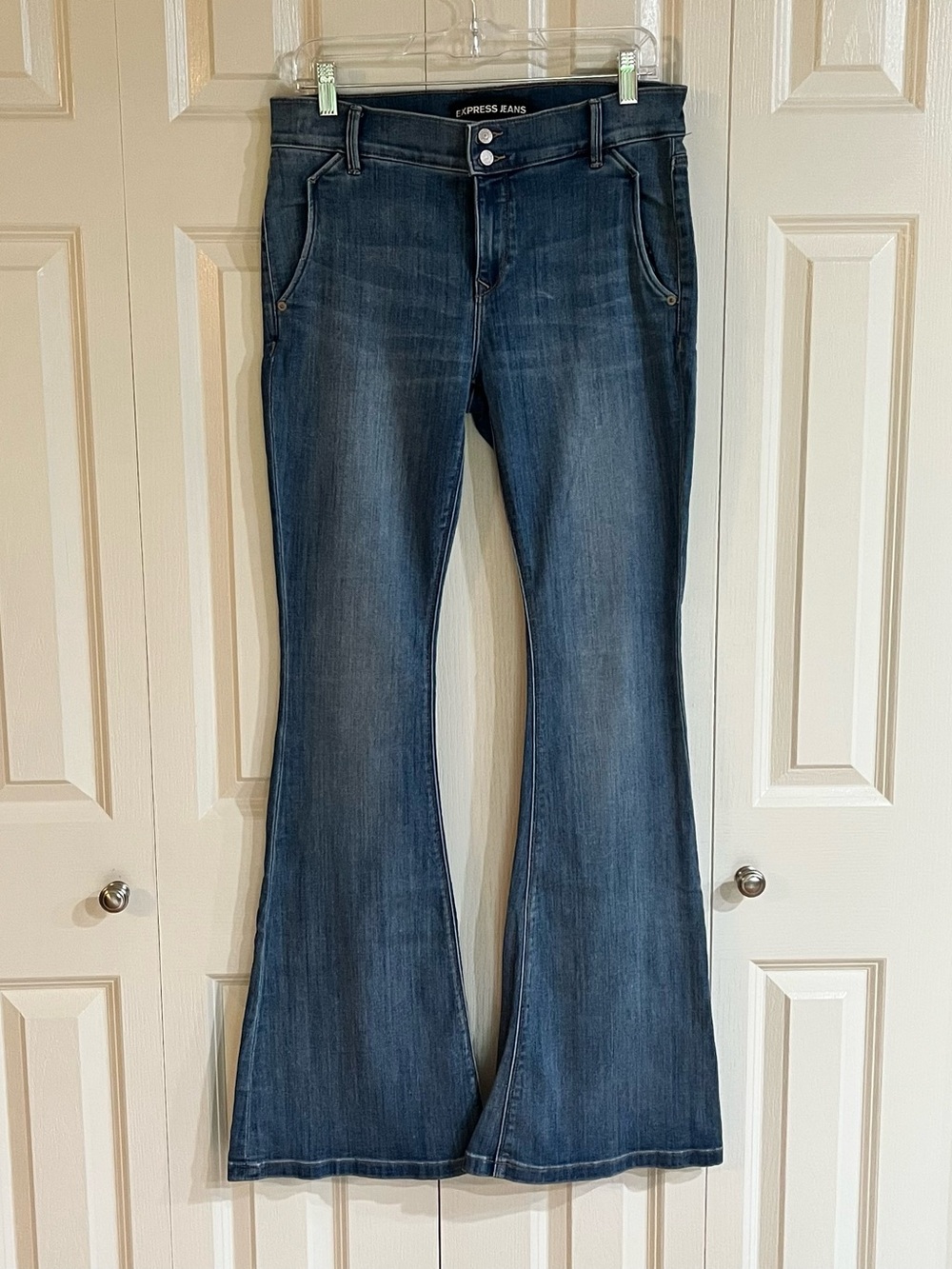 Express 70’s Style Mid Rise Bell Flare Denim Jeans Size 8